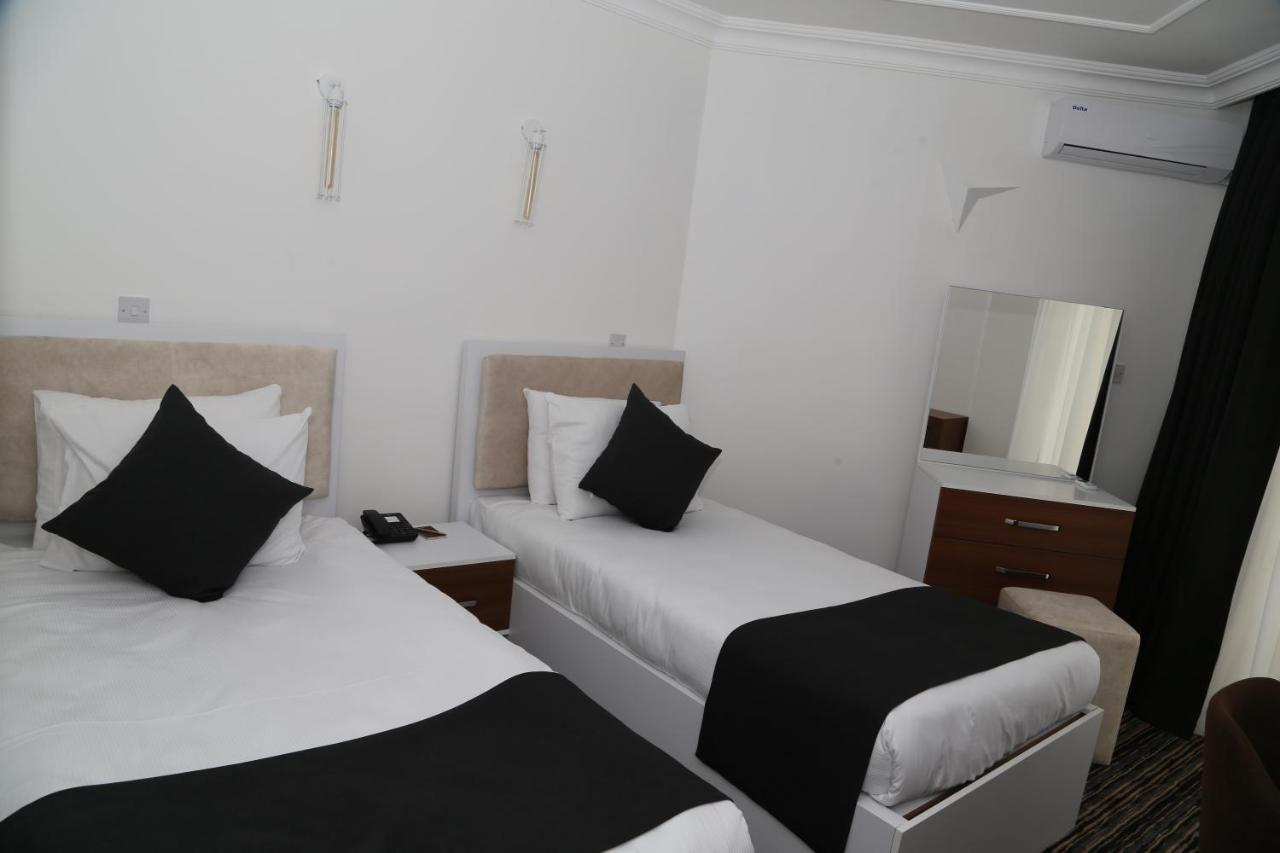 Celebrity Hotel Lapitos Zewnętrze zdjęcie